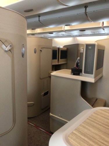 座席に座ったときの見え方