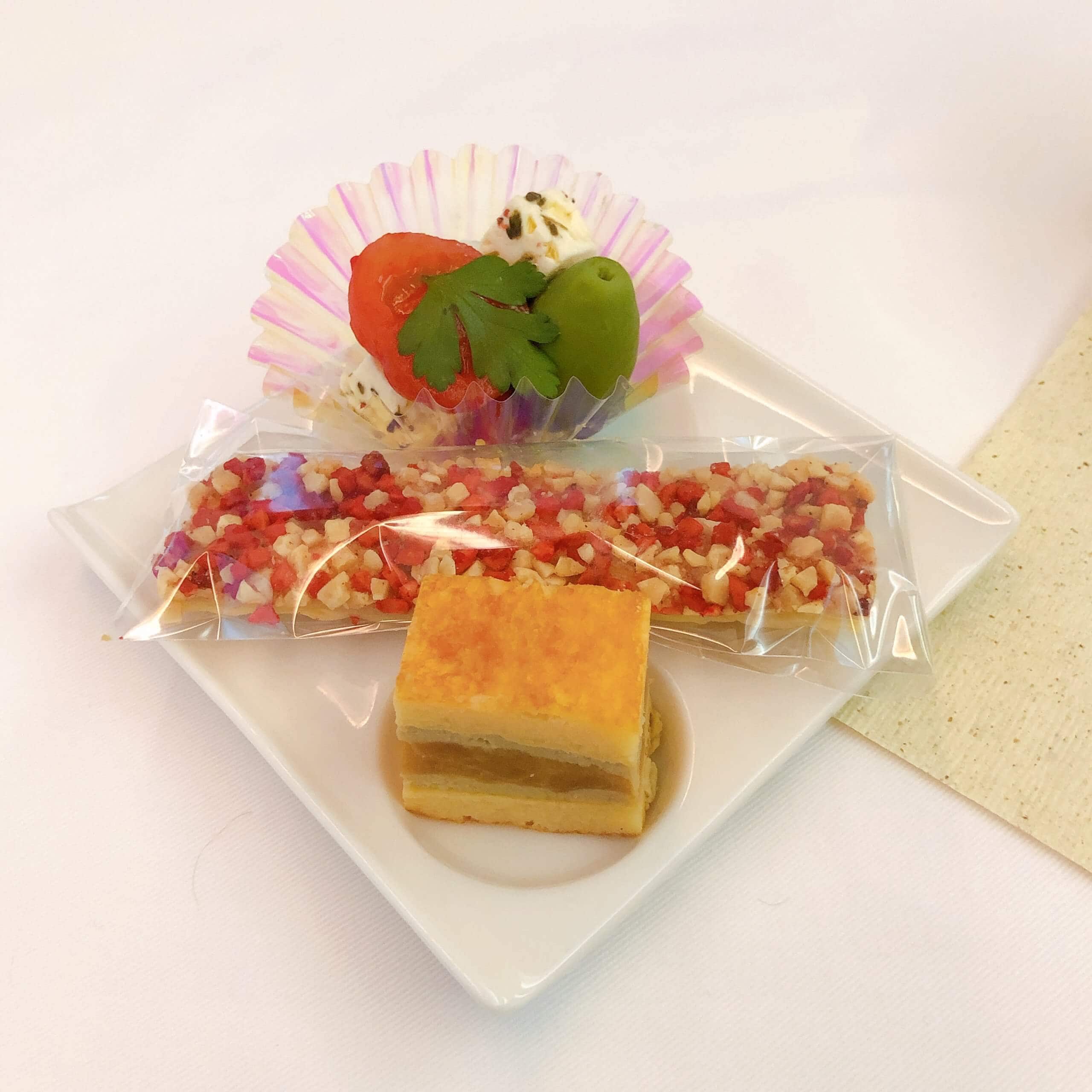 ビジネスクラス機内食のアミューズ