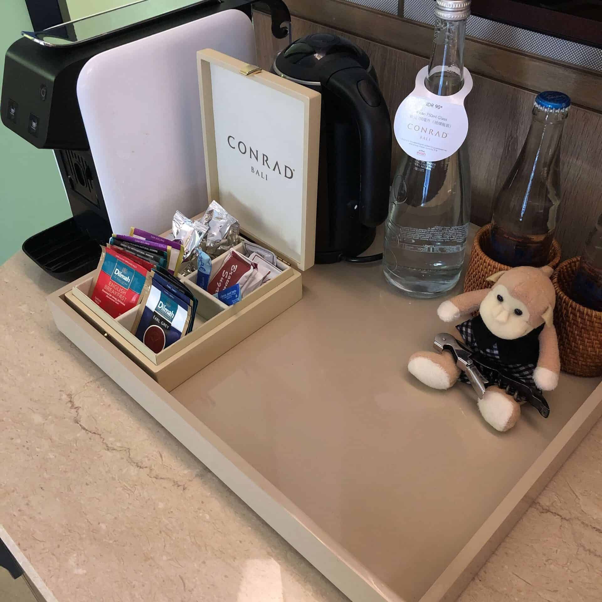 ミネラルウォーター,コーヒーマシーン