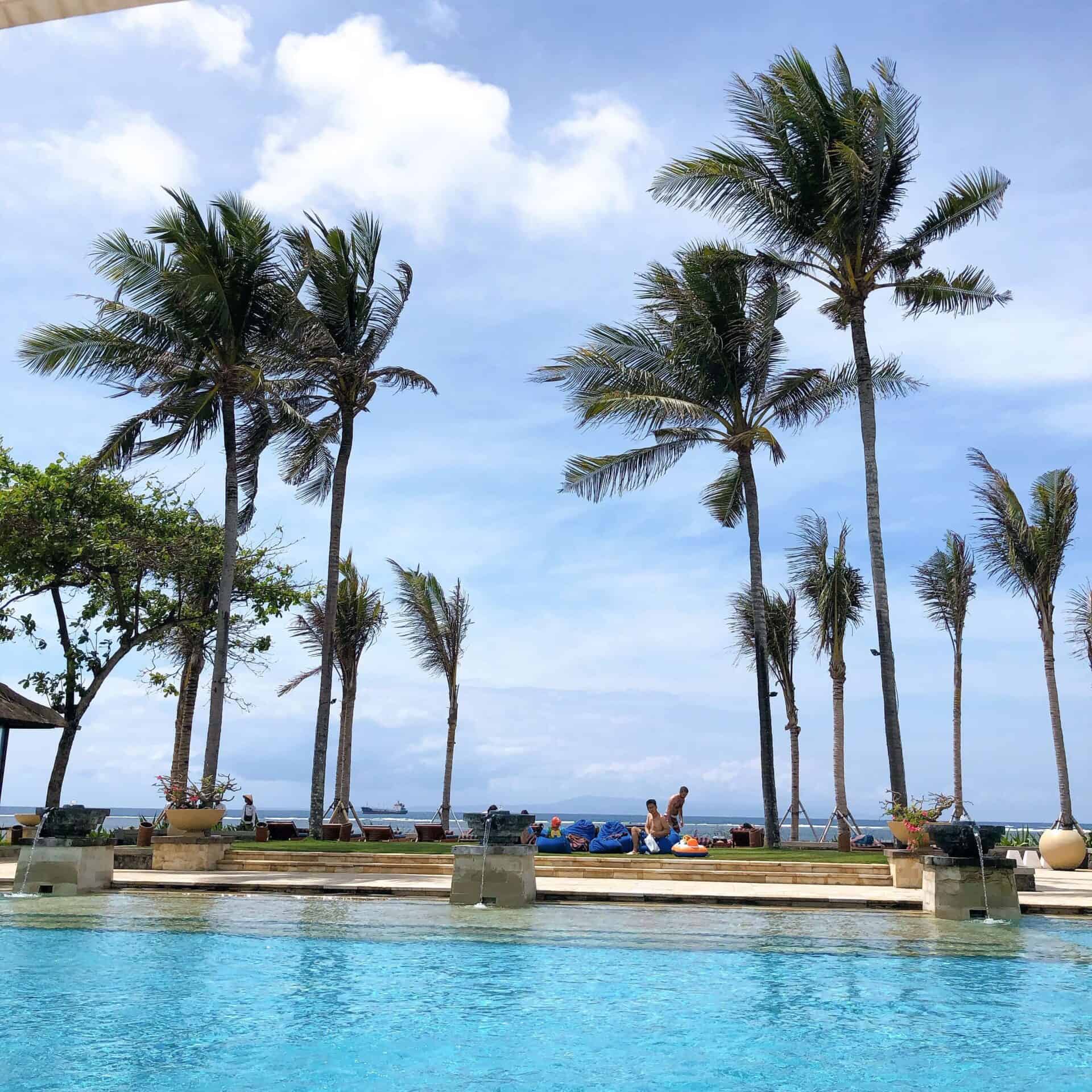 小さめのプール