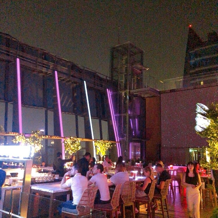 ルーフトップバー全体