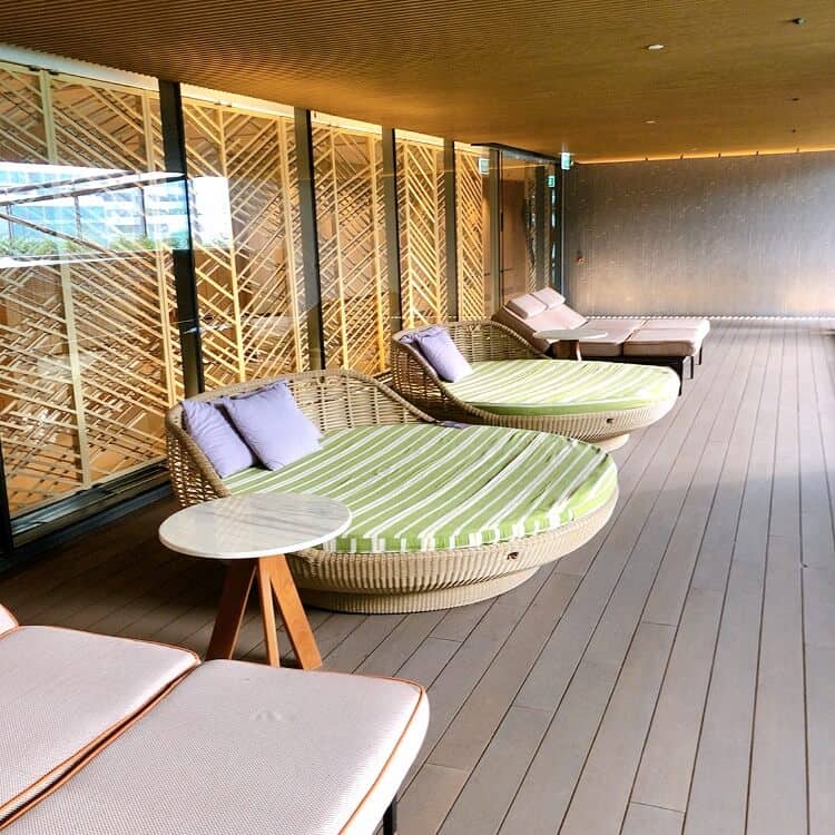 半屋外のデイベッド