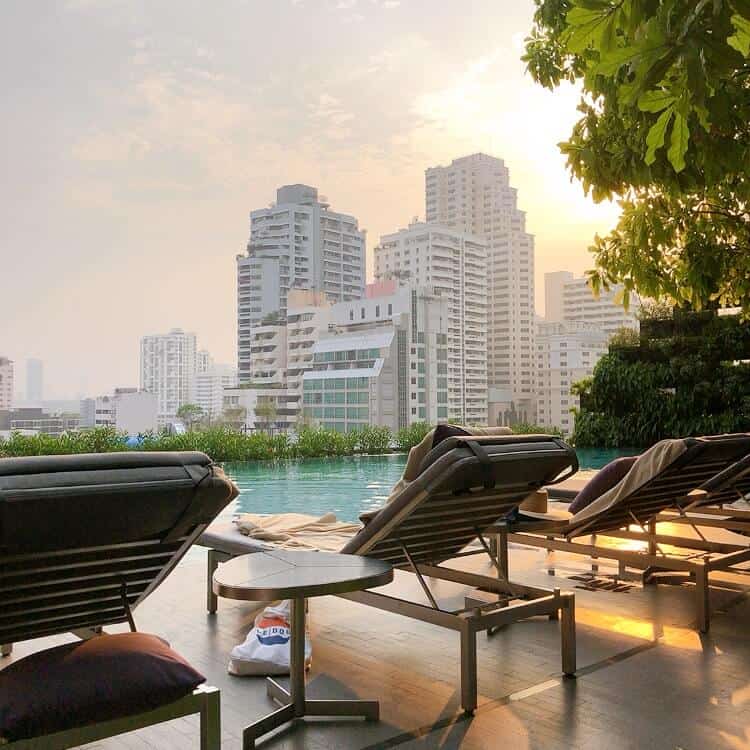 屋外プール全体