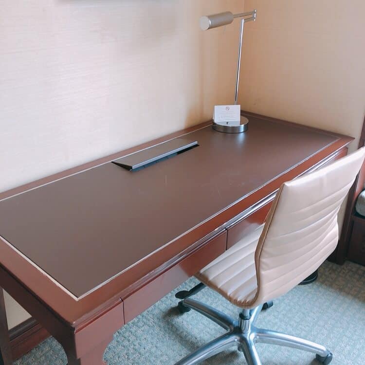 ワーキングデスク