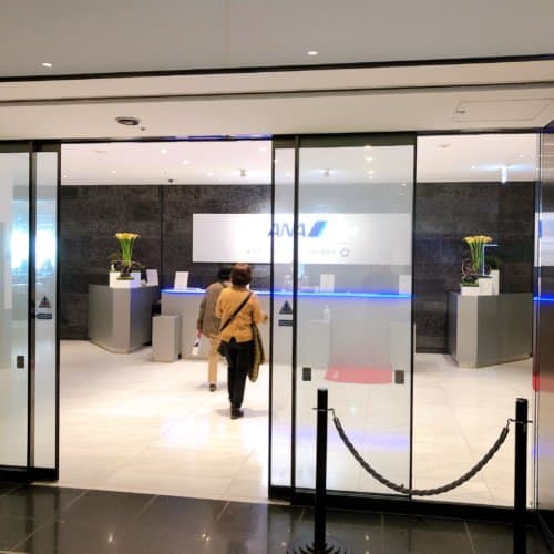 AANラウンジ入り口2