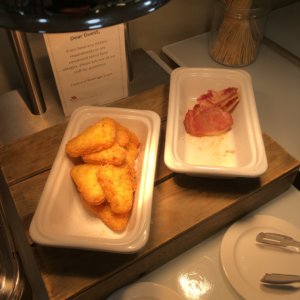 ハッシュドポテトとベーコン