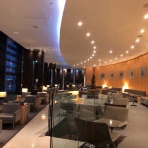 メープルリーフラウンジ全体