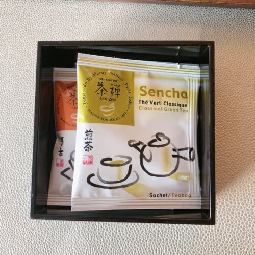 緑茶とほうじ茶のティーバッグ