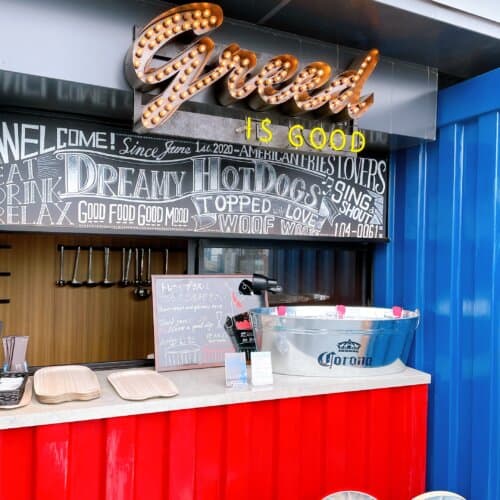 ルーフトップバーにあるお店