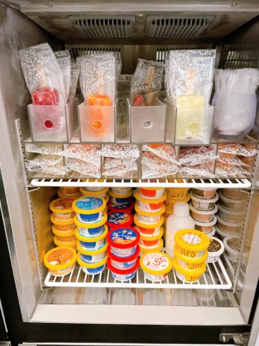 売店コーナーで販売されているアイス類