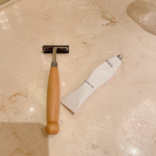 木製のカミソリ