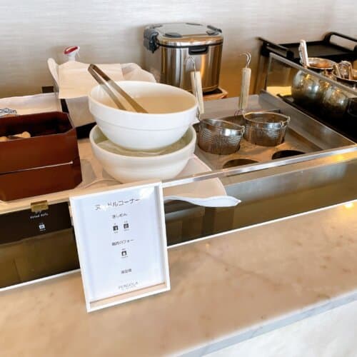 ヌードルコーナー