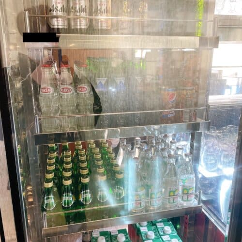 冷蔵庫の中に入っているアルコール類