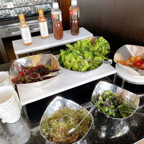 サラダコーナー