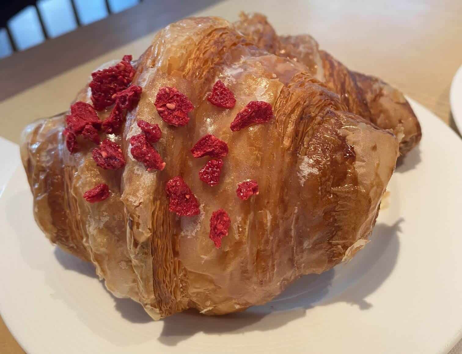 クロワッサン・イスパハン