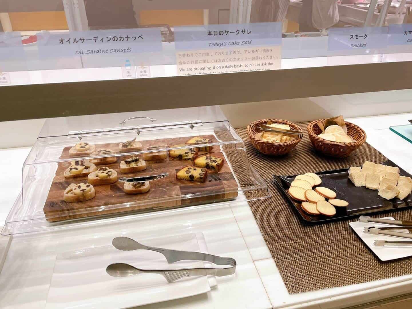 チーズやカナッペ