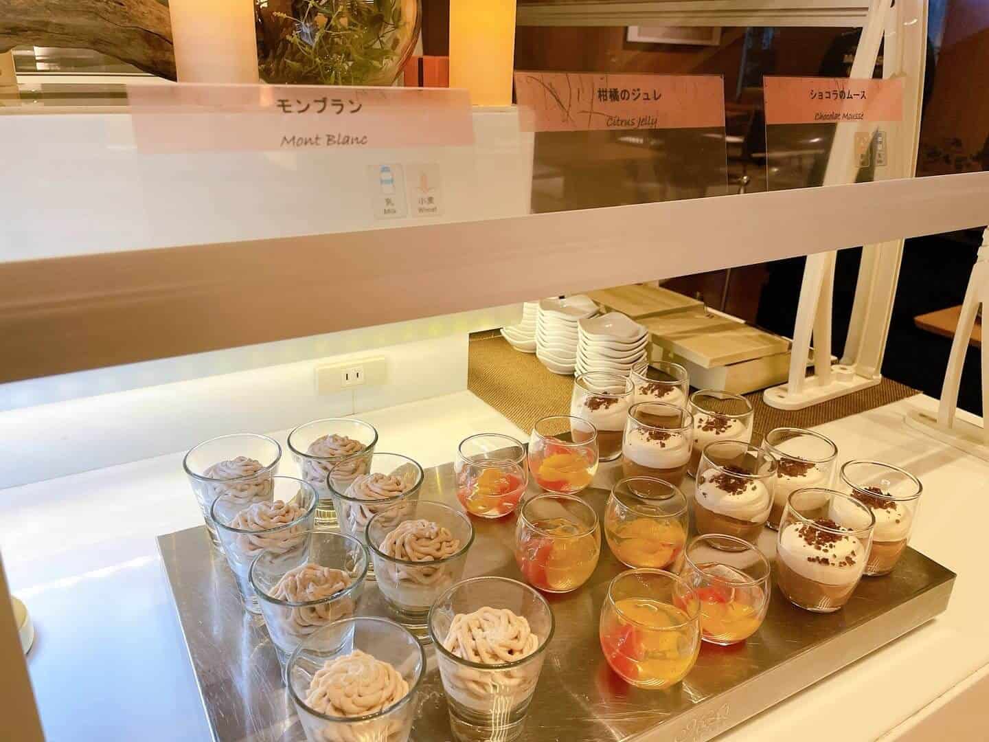 ケーキコーナー