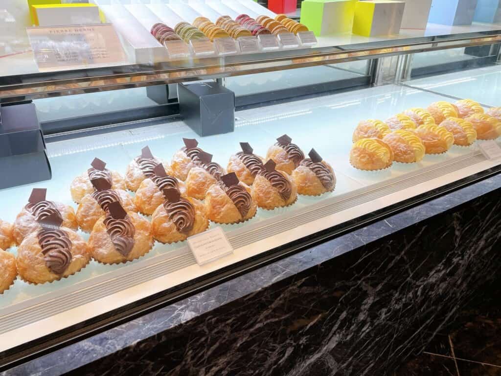 ケーキコーナー