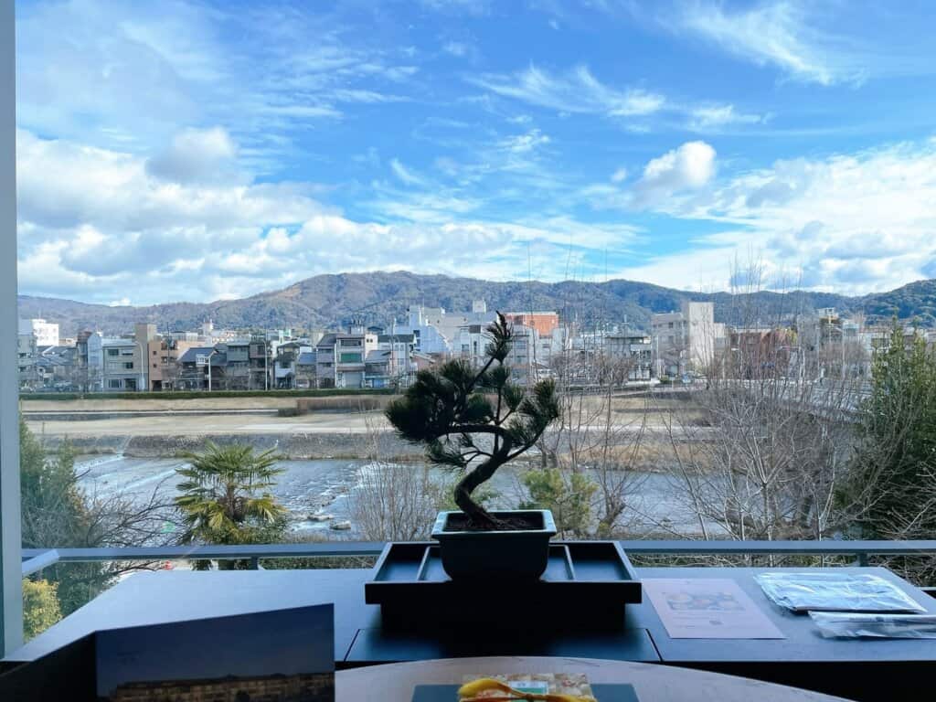 お部屋から見える京都の景色