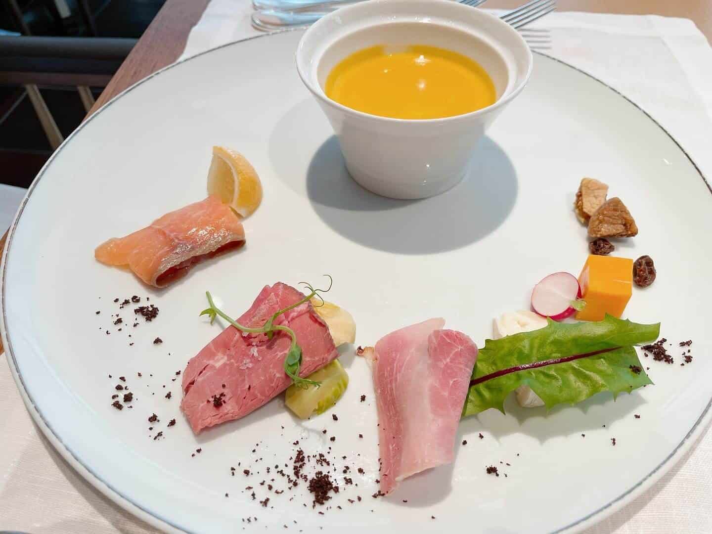 季節の前菜盛り合わせ