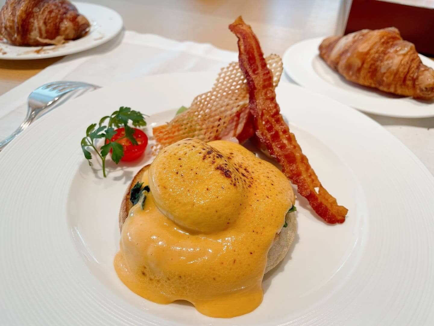 エッグベネディクト