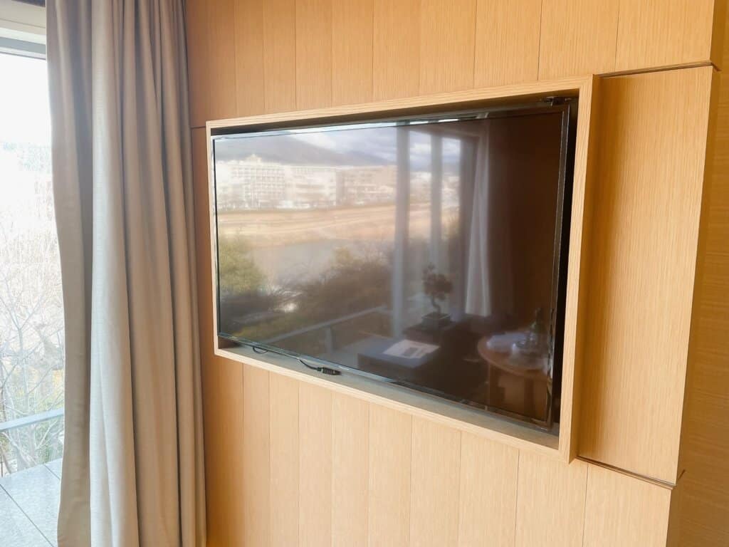 SONY製の47インチ液晶テレビ