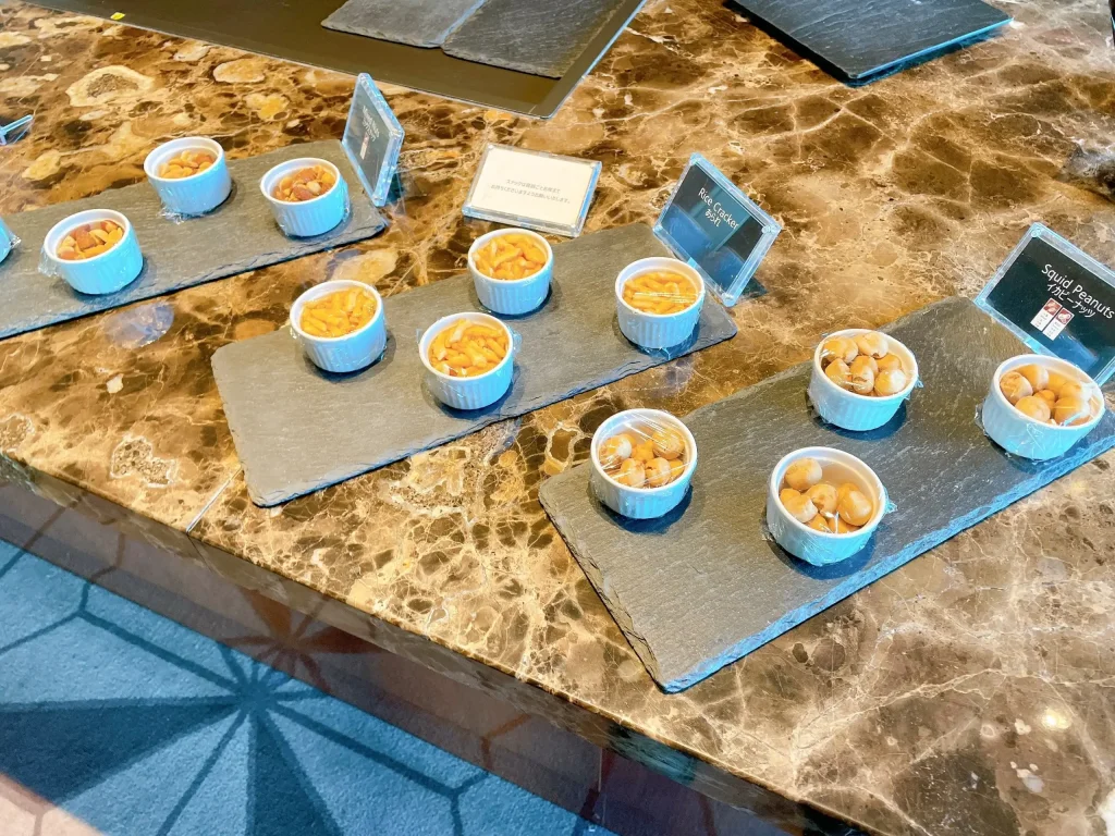 ナッツ類やスナック類