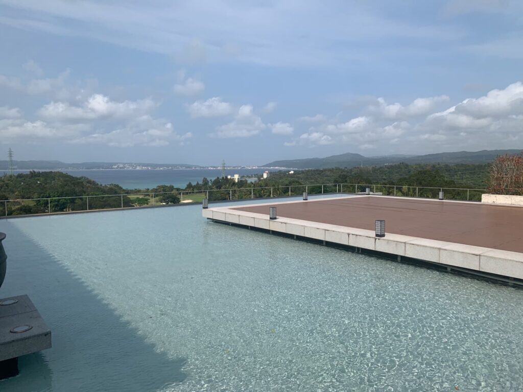 名護湾と喜瀬カントリークラブを一望できるエリア