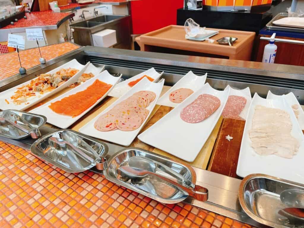 コールドミールコーナー