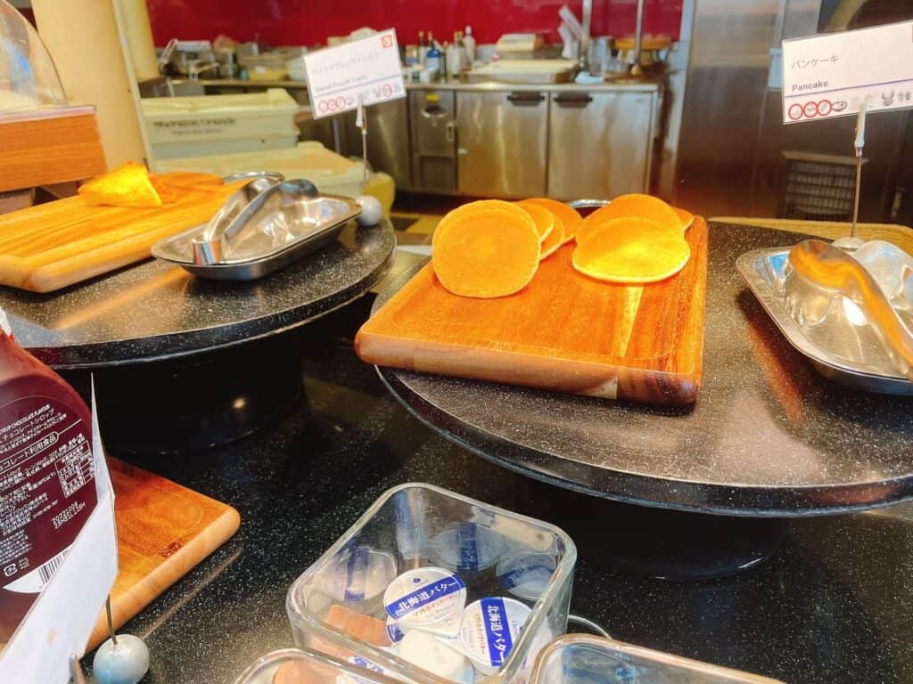 ベイクドフレンチトーストやパンケーキ