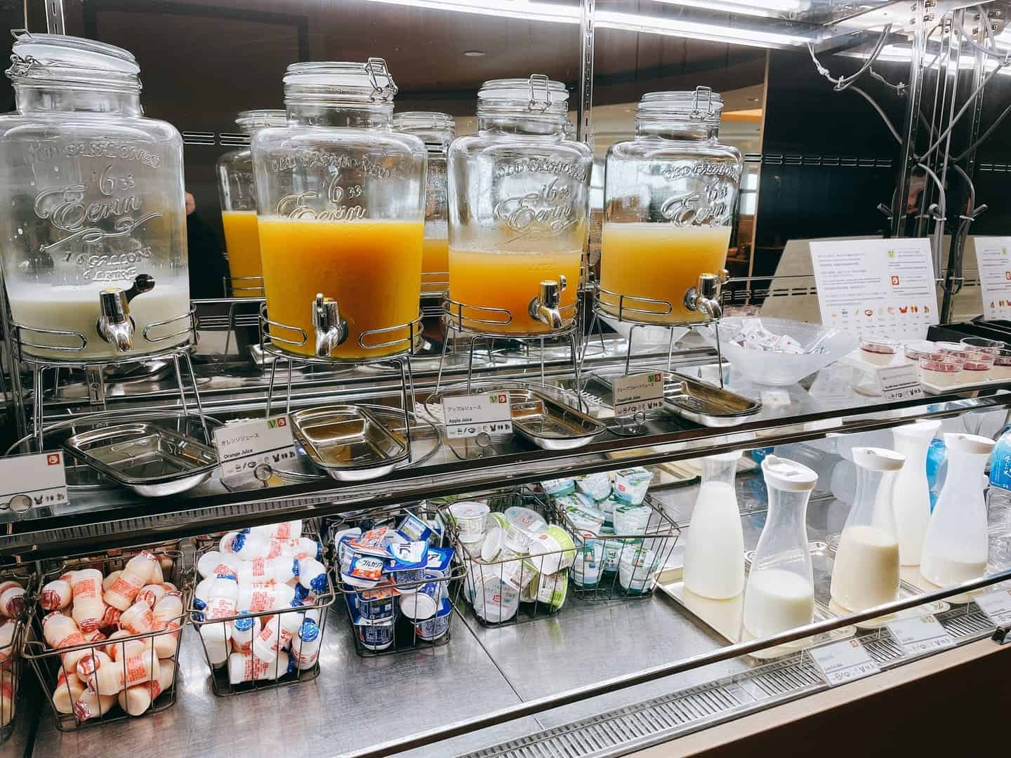 オレンジジュースやアップルジュース
