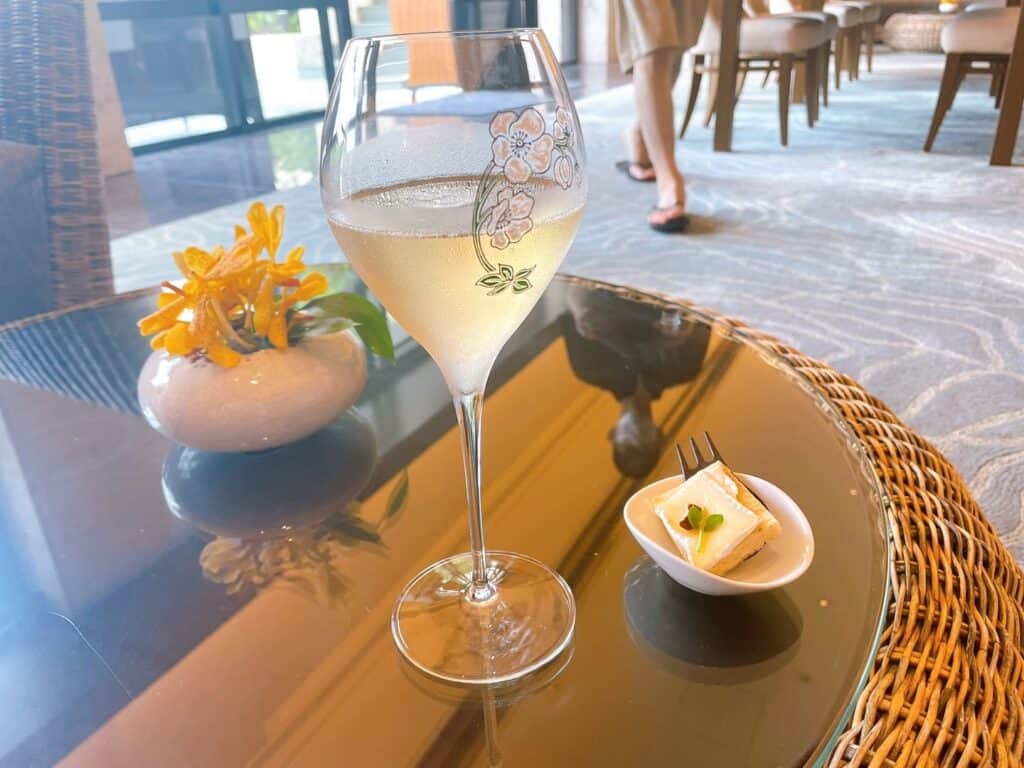 ペリエ・ジュエのグラス