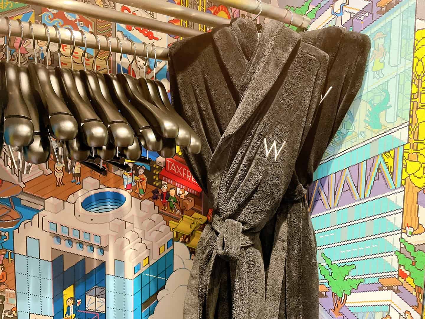 フード付きのバスローブ