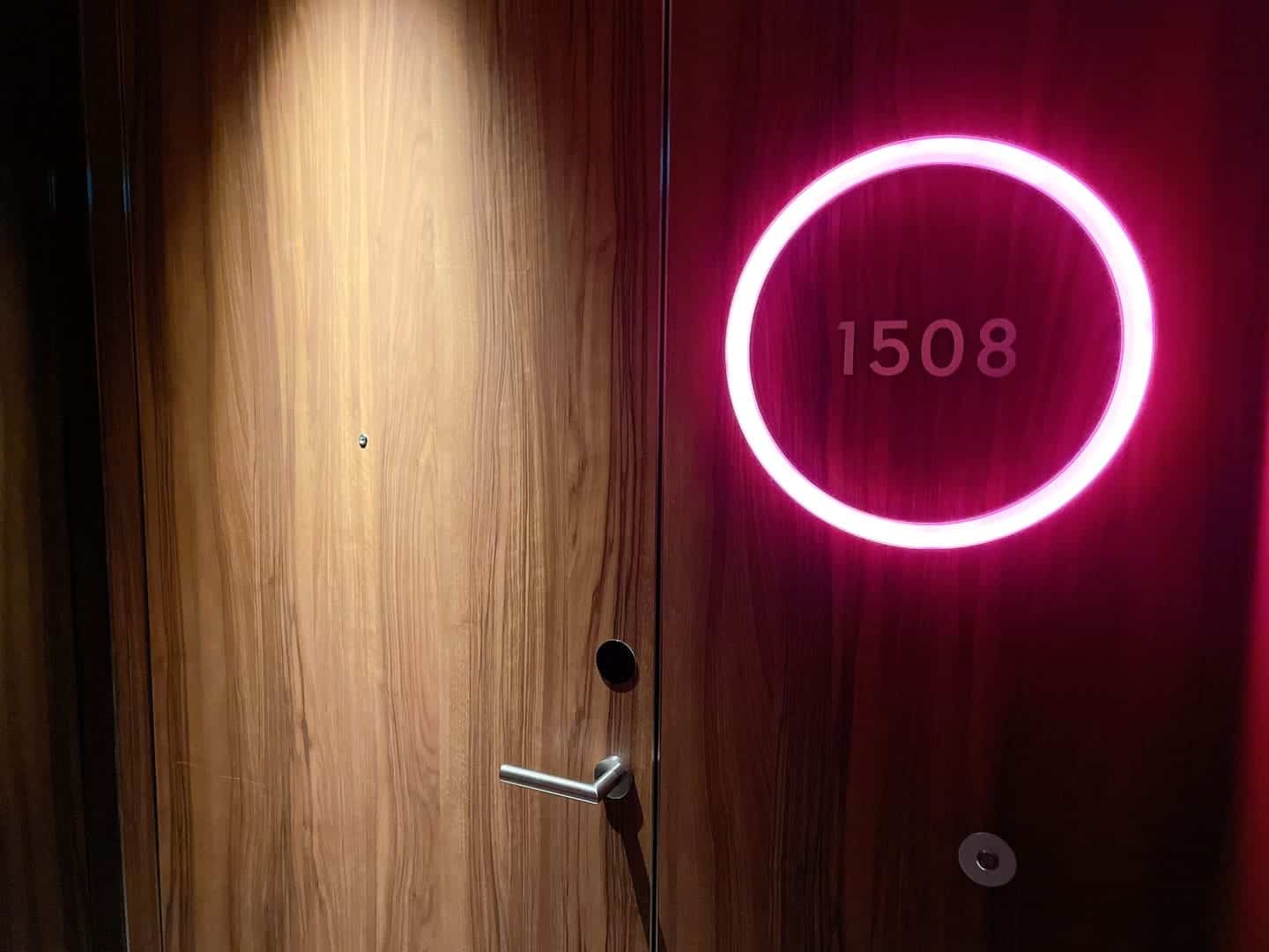 お部屋の入り口