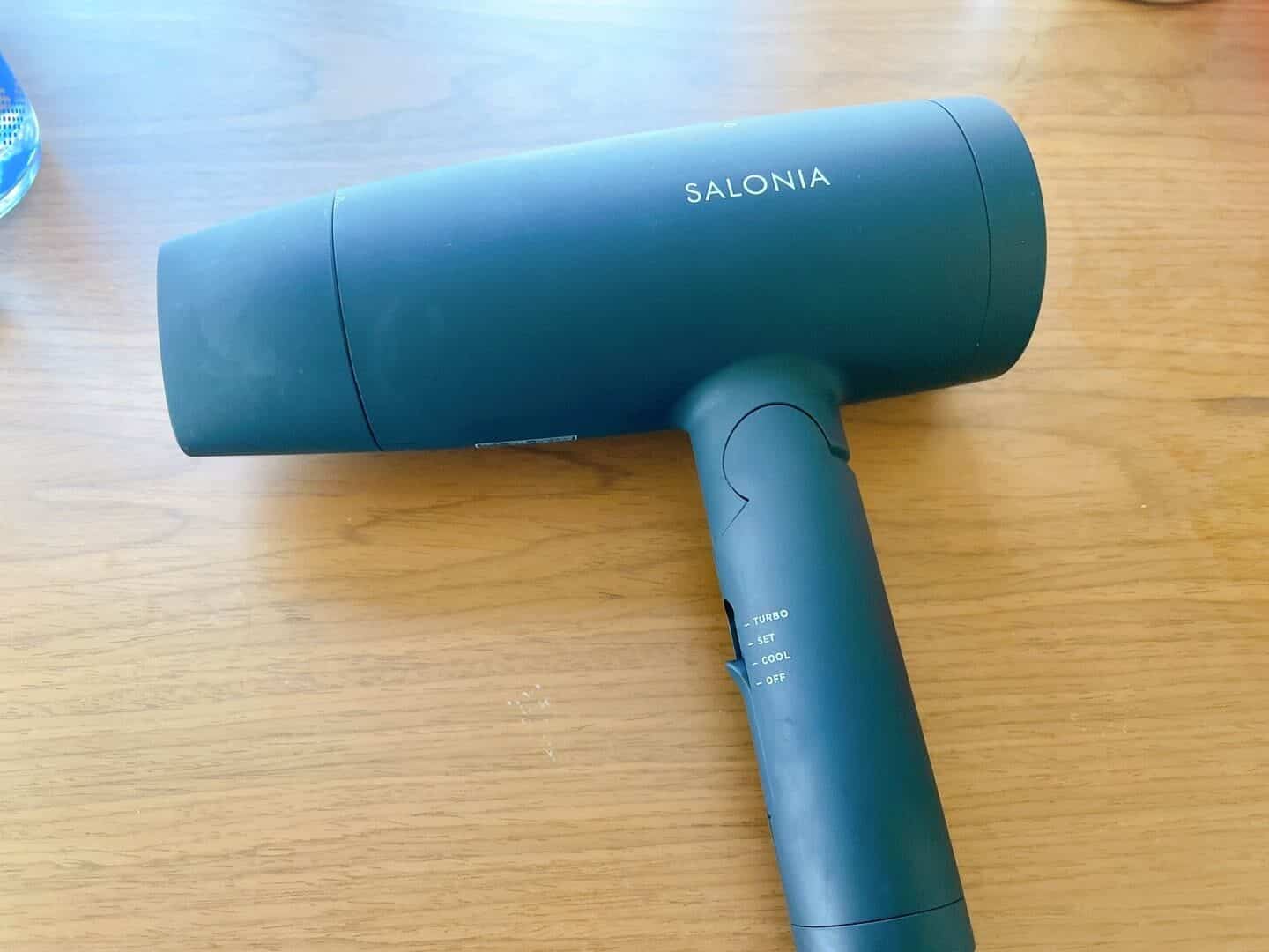 サロニア製のドライヤー