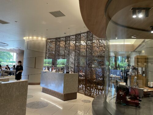 ラウンジ・オーの入り口