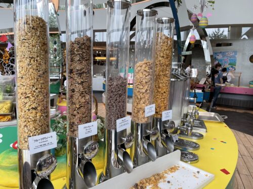 シリアルコーナー