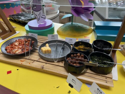 お漬物や卵焼き、キムチ