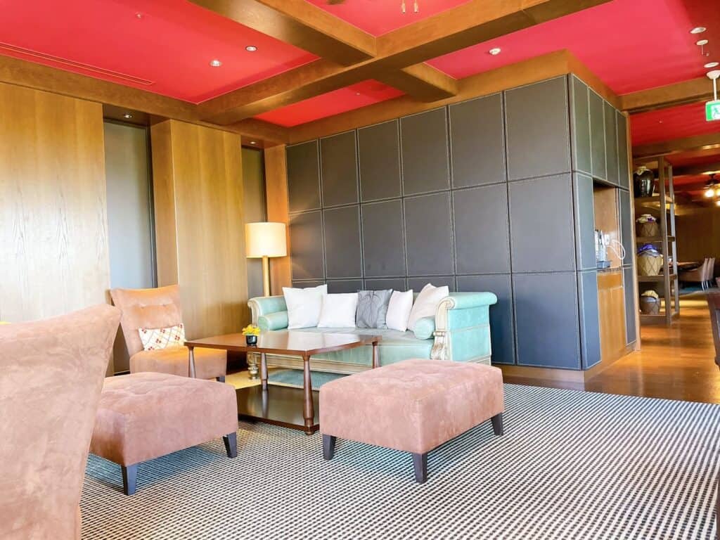 クラブラウンジ全体の様子