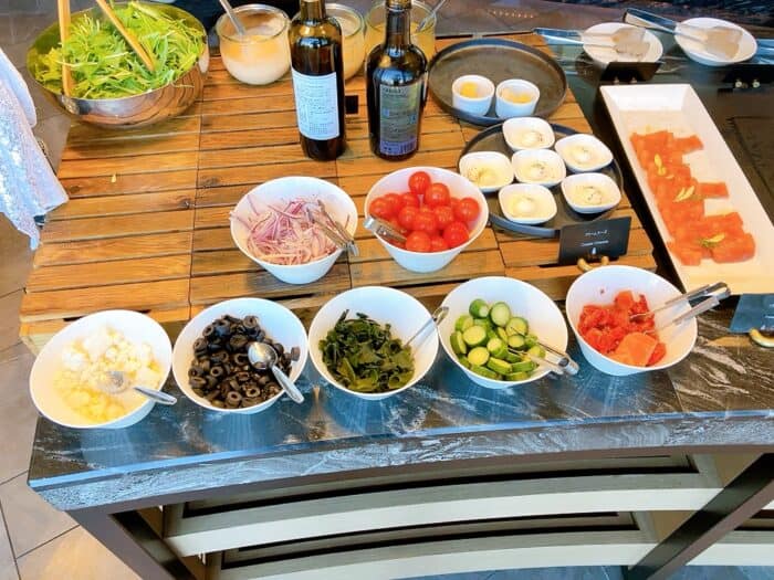 サラダコーナー