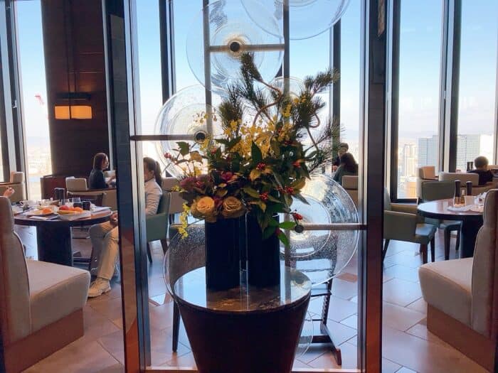 アトモスダイニングの入り口