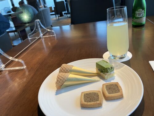 ワッフル生地のクレープ