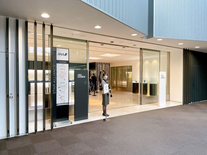 ANAラウンジの入り口