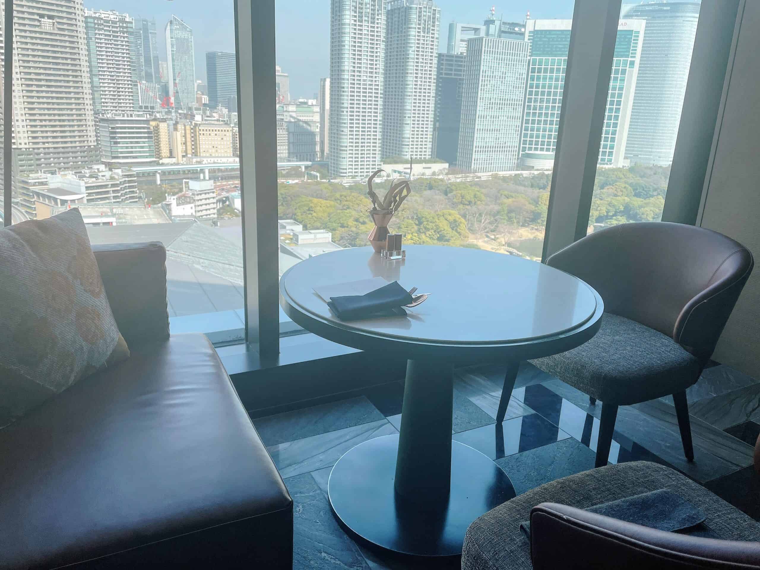 メズム東京のシェフズシアターの窓側の座席