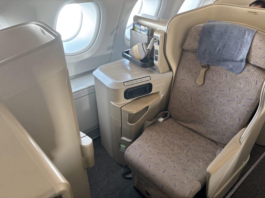 アシアナ航空ビジネスクラスのシート