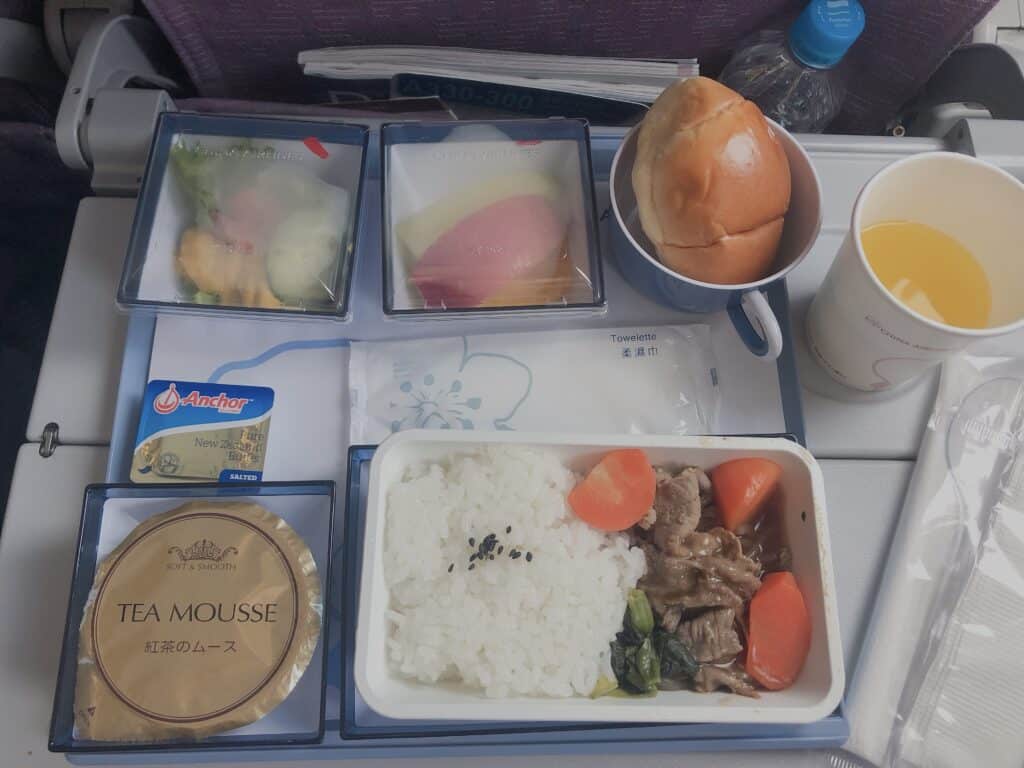 大阪(関空)→台北(桃園)線の機内食