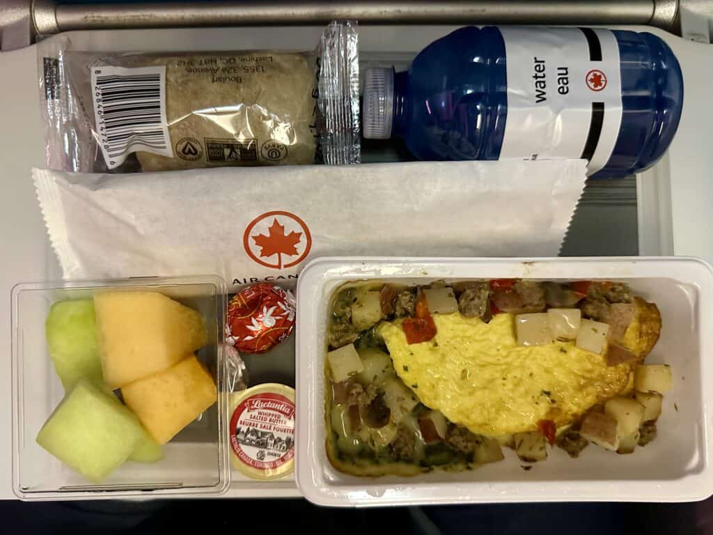 羽田→トロント線の朝食