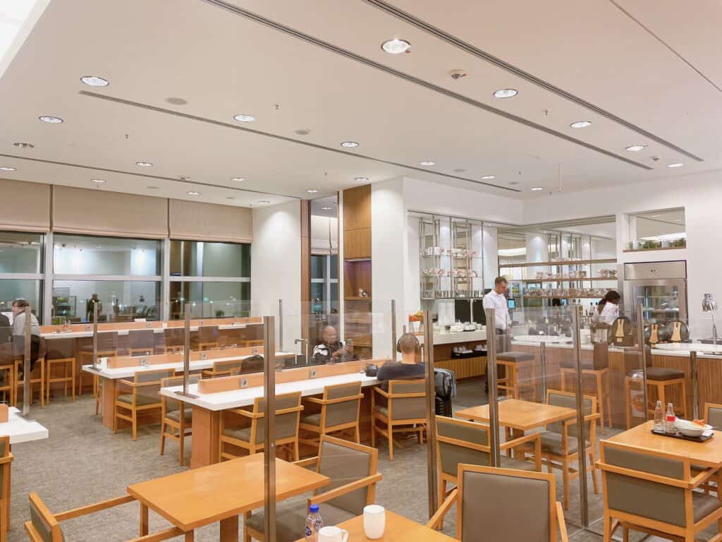 フランクフルト国際空港JALサクララウンジ全体の様子