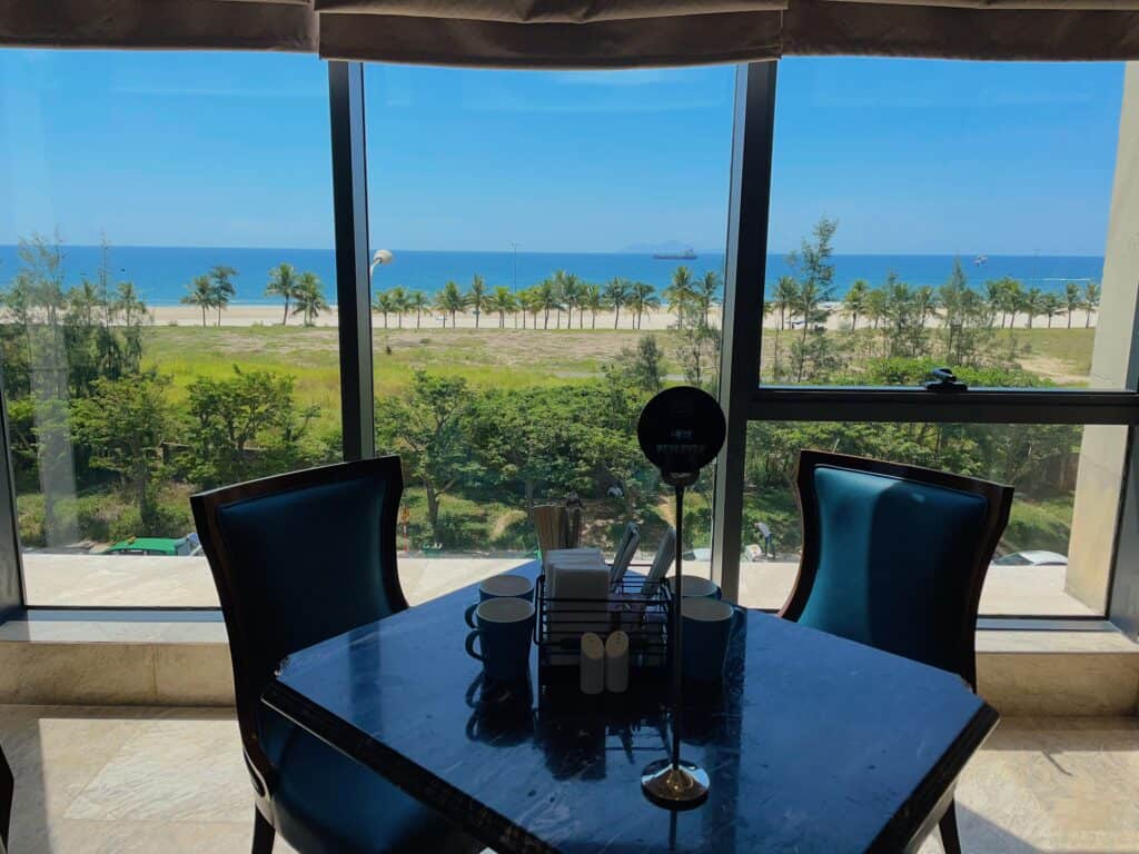 朝食会場から眺められるオーシャンビュー