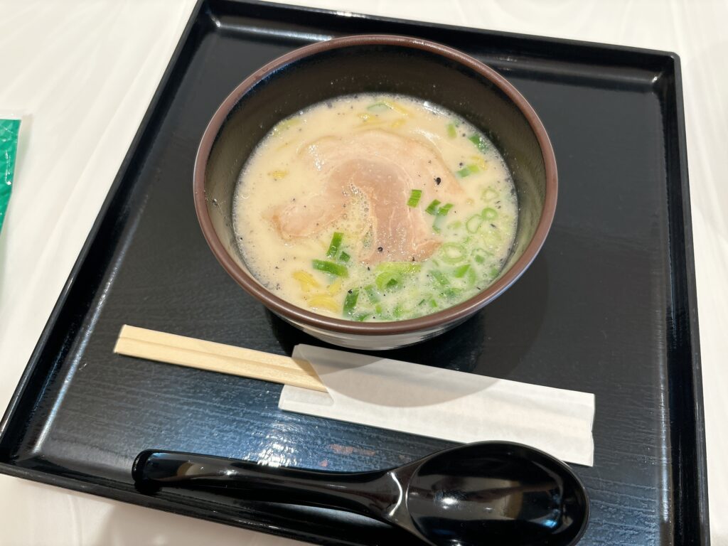 ANA特製とんこつラーメン